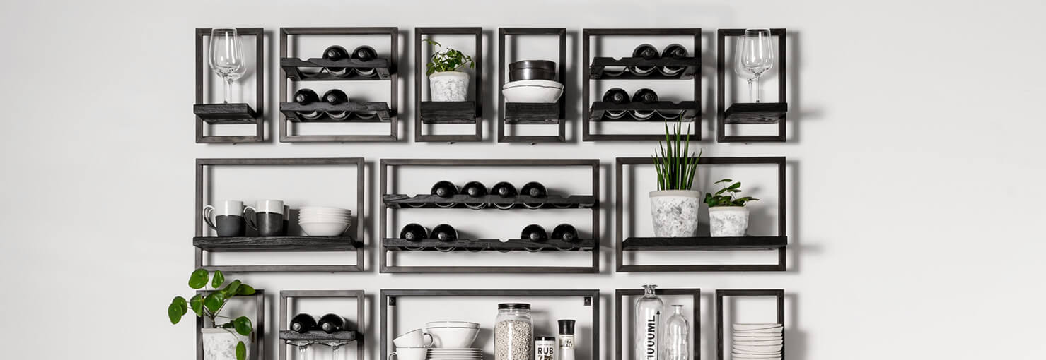 zwarte wijnrekken