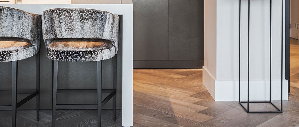 Barkruk met armleuning