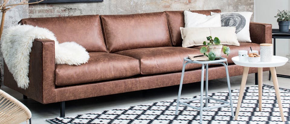 cognac leren banken