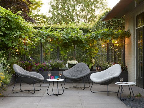 Label: bijzettafel t.w.v. 358.- cadeau bij 2 outdoor fauteuils