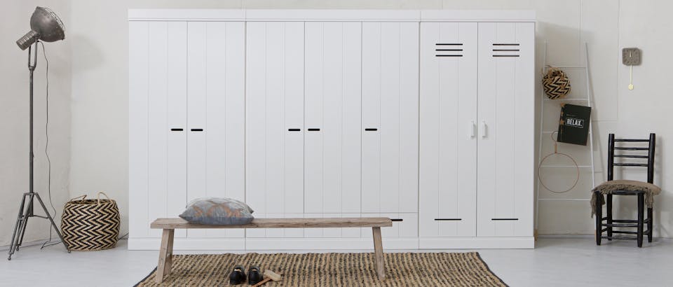 Witte kledingkasten bij Eijerkamp