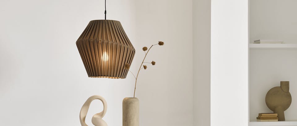 Taupe hanglampen bij Eijerkamp