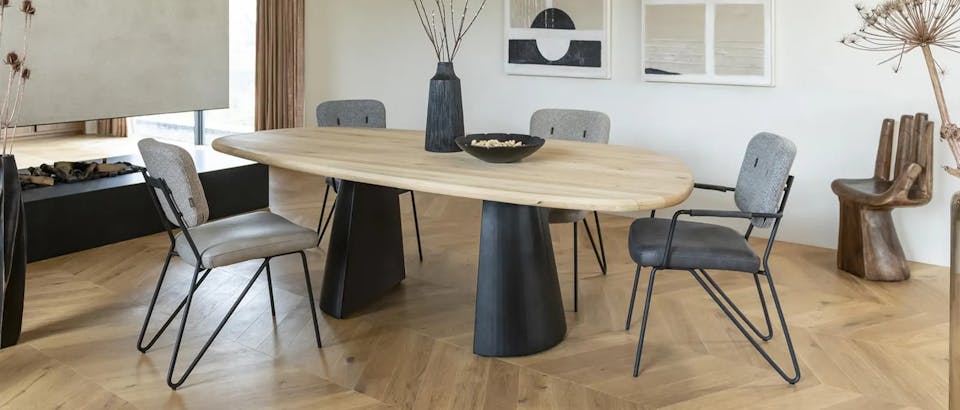 houten eettafels bij Eijerkamp