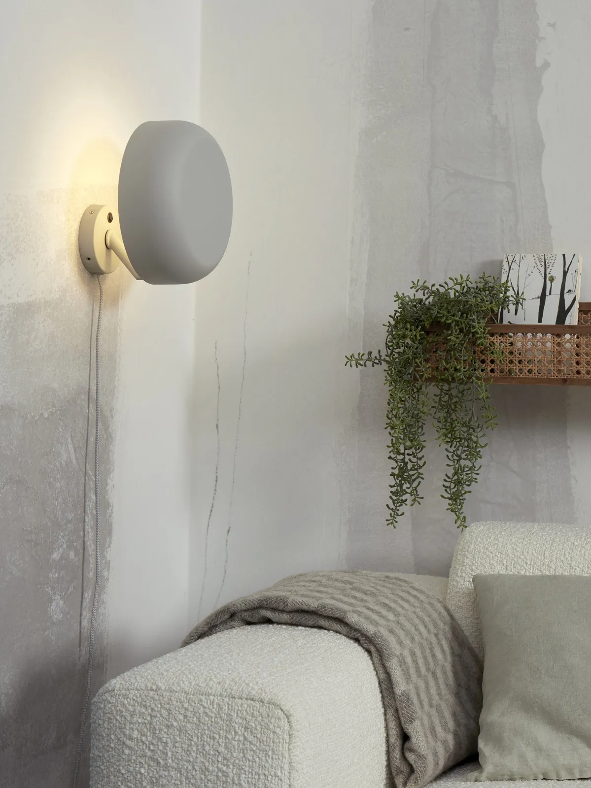 grijze wandlampen bij Eijerkamp