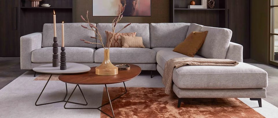 grijze hoekbanken bij Eijerkamp