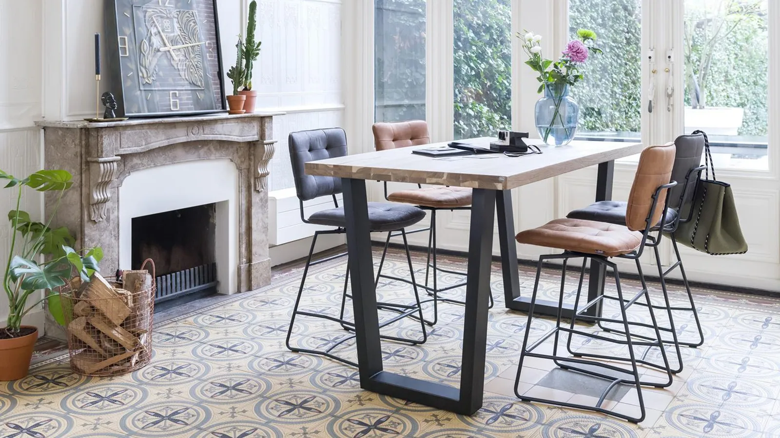 Houten bartafel Henders en Hazel