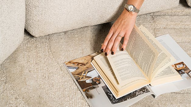 Kleur van het jaar 2026 Cloud Dancer in een Healing Home interieur