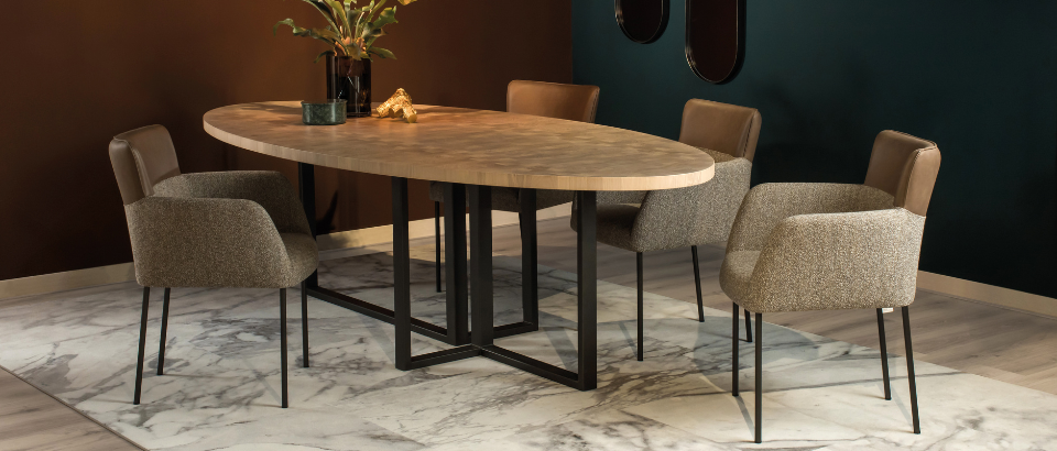 Bert Plantagie Eettafels bij Eijerkamp