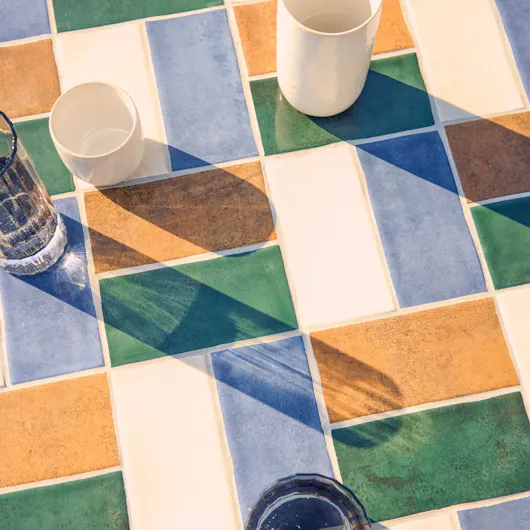 Bijzettafel voor op balkon