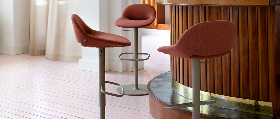 Artifort barkrukken bij Eijerkamp