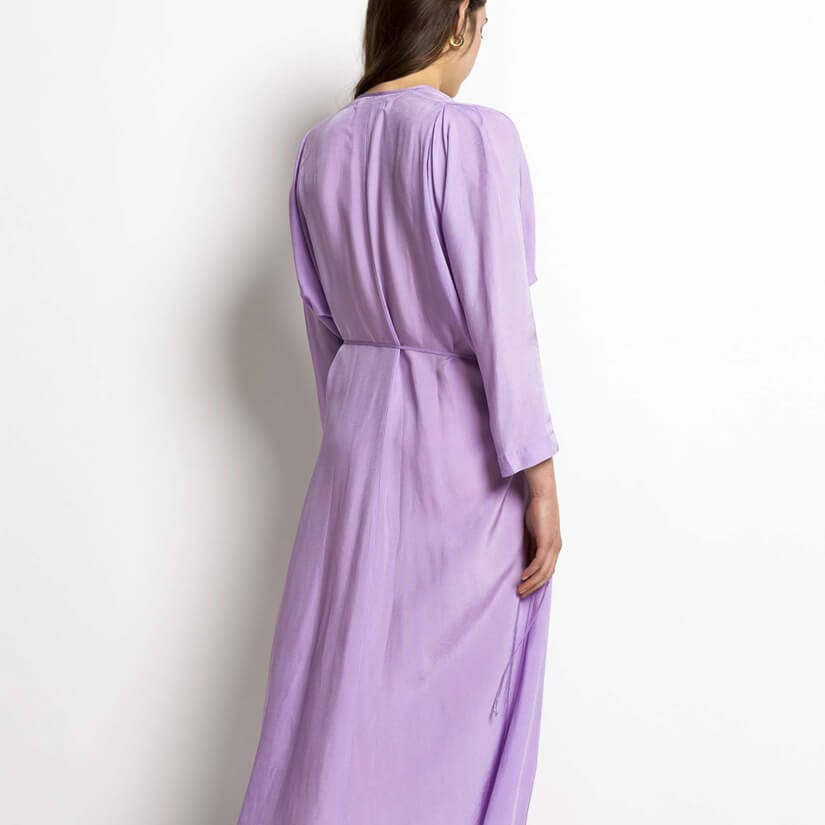 Woontrend 2020 Purple Rain Humanoid Fashion: https://www.instagram.com/humanoid_official/
