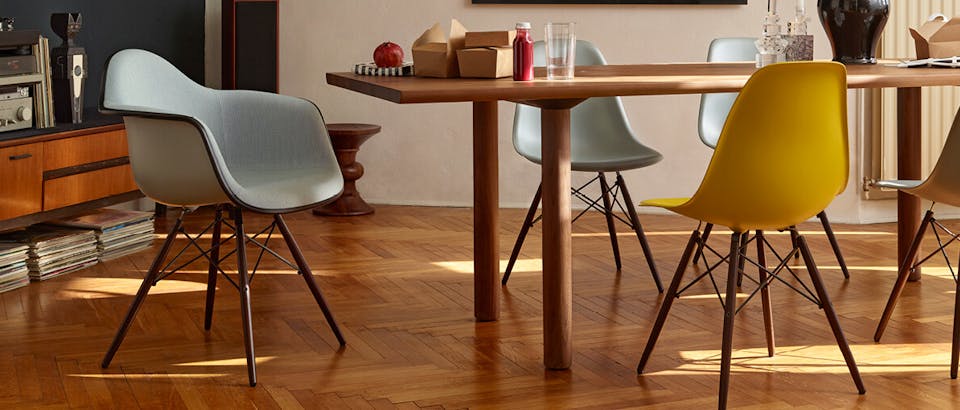 Vitra eetkamerstoelen Eijerkamp